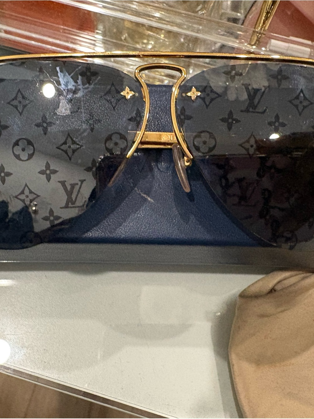 Authentic Louis Vuitton Monogram Aviator Sunglasses - Black and Gold - Picture 2 of 13